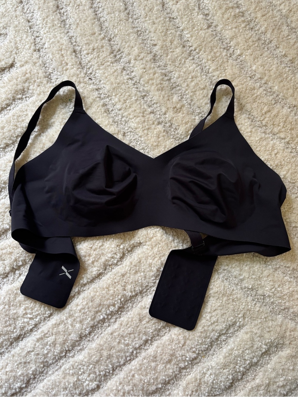 Knix I Seamless Black Wireless Bra